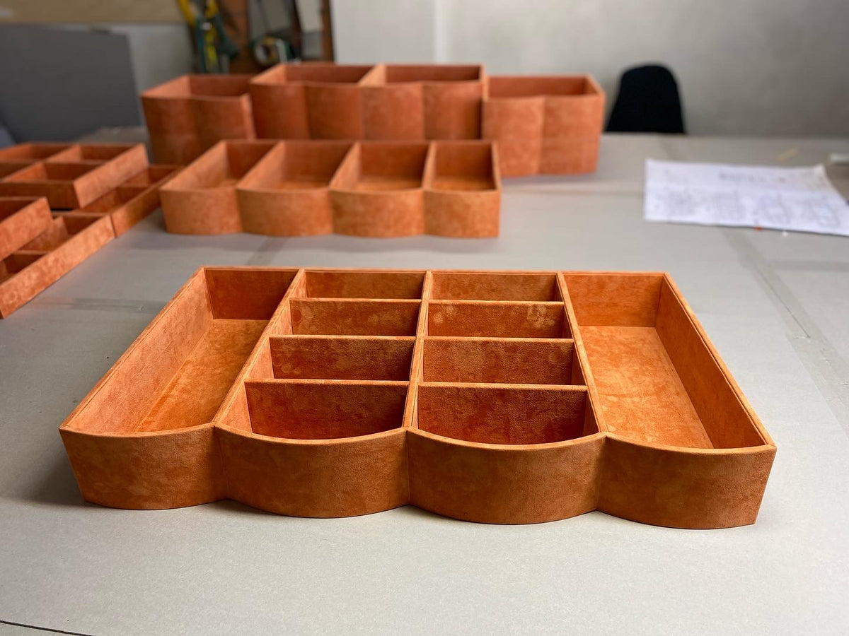 Organizer su misura per cassetti e cabina armadio – Piatti Milano
