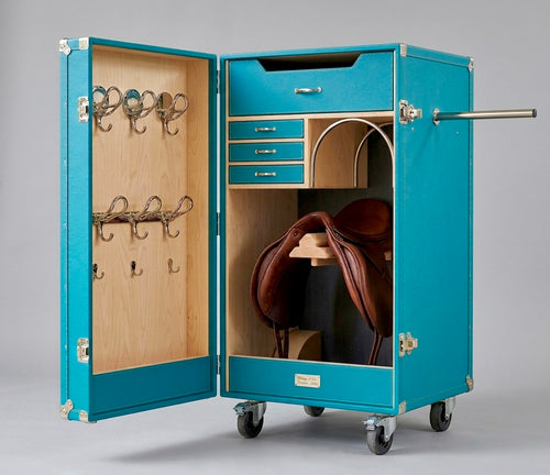 Baule_da_equitazione_su_misura_in_vera_pelle_vista_frontale_Piatti_Milano