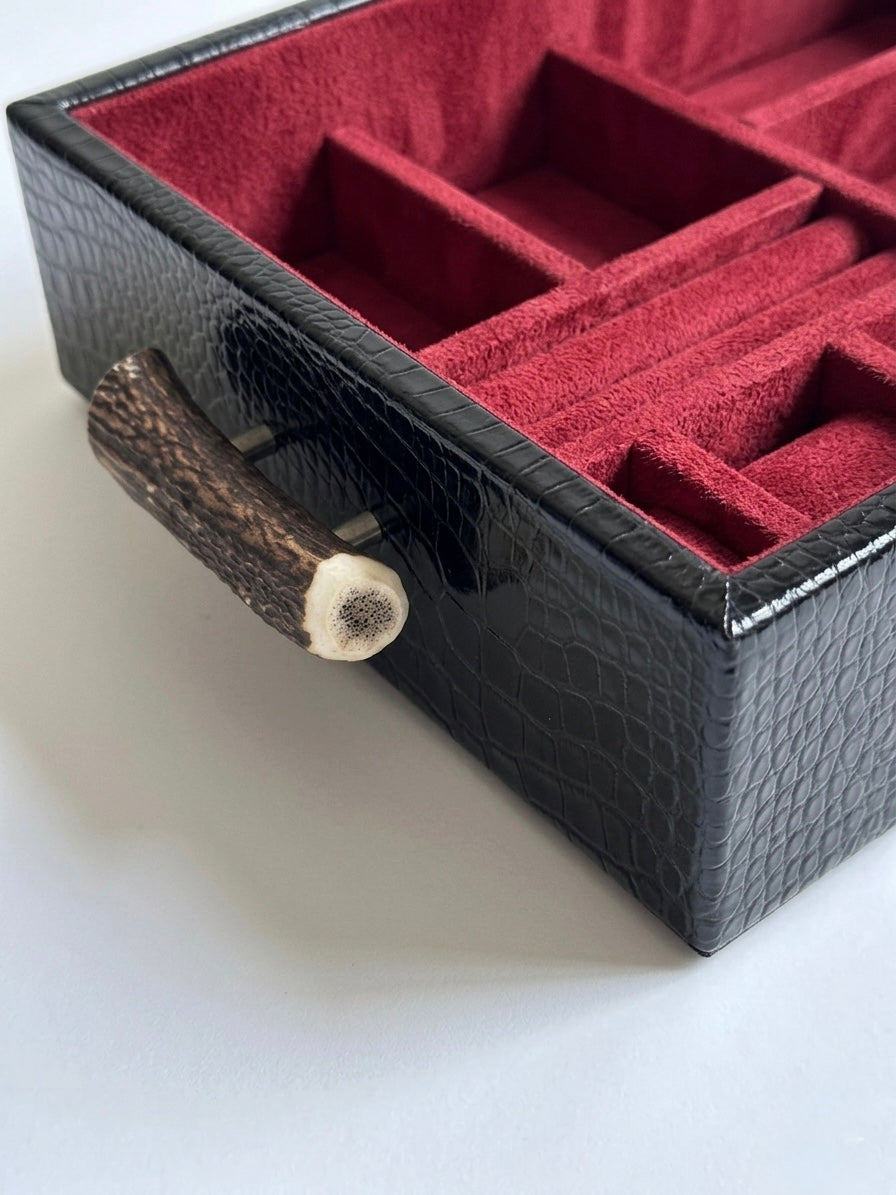 Vassoio portagioie per uomo: Organizza con stile la tua collezione di accessori maschili - Private Trunks