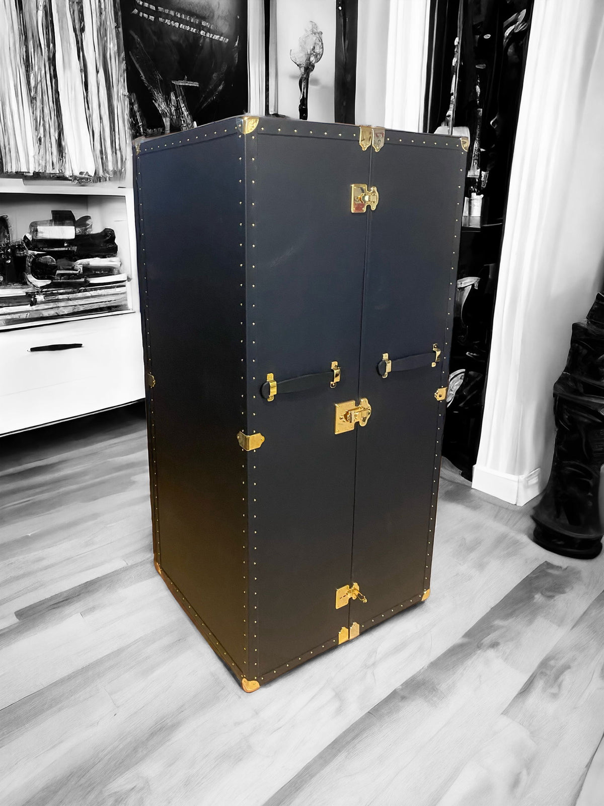 trunk made in italy