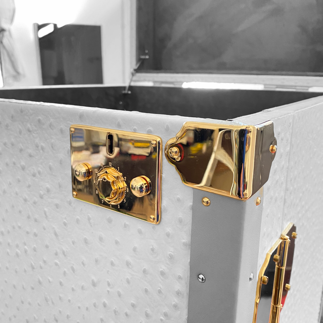 Serratura in ottone a combinazione per baule in pelle, Piatti Milano